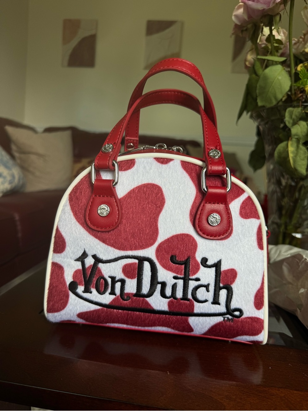Von Dutch Red & White Heart-Pattern Mini Top-Handle Bag - Picture 2 of 7